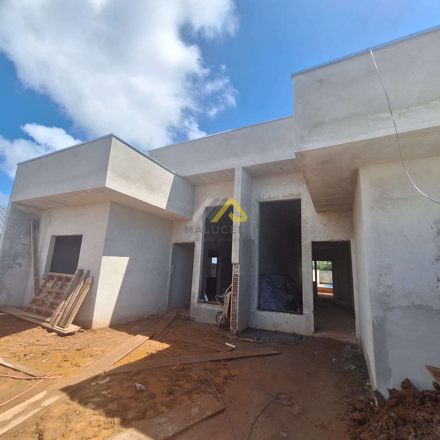 casas para comprar em guaratuba balcoroados