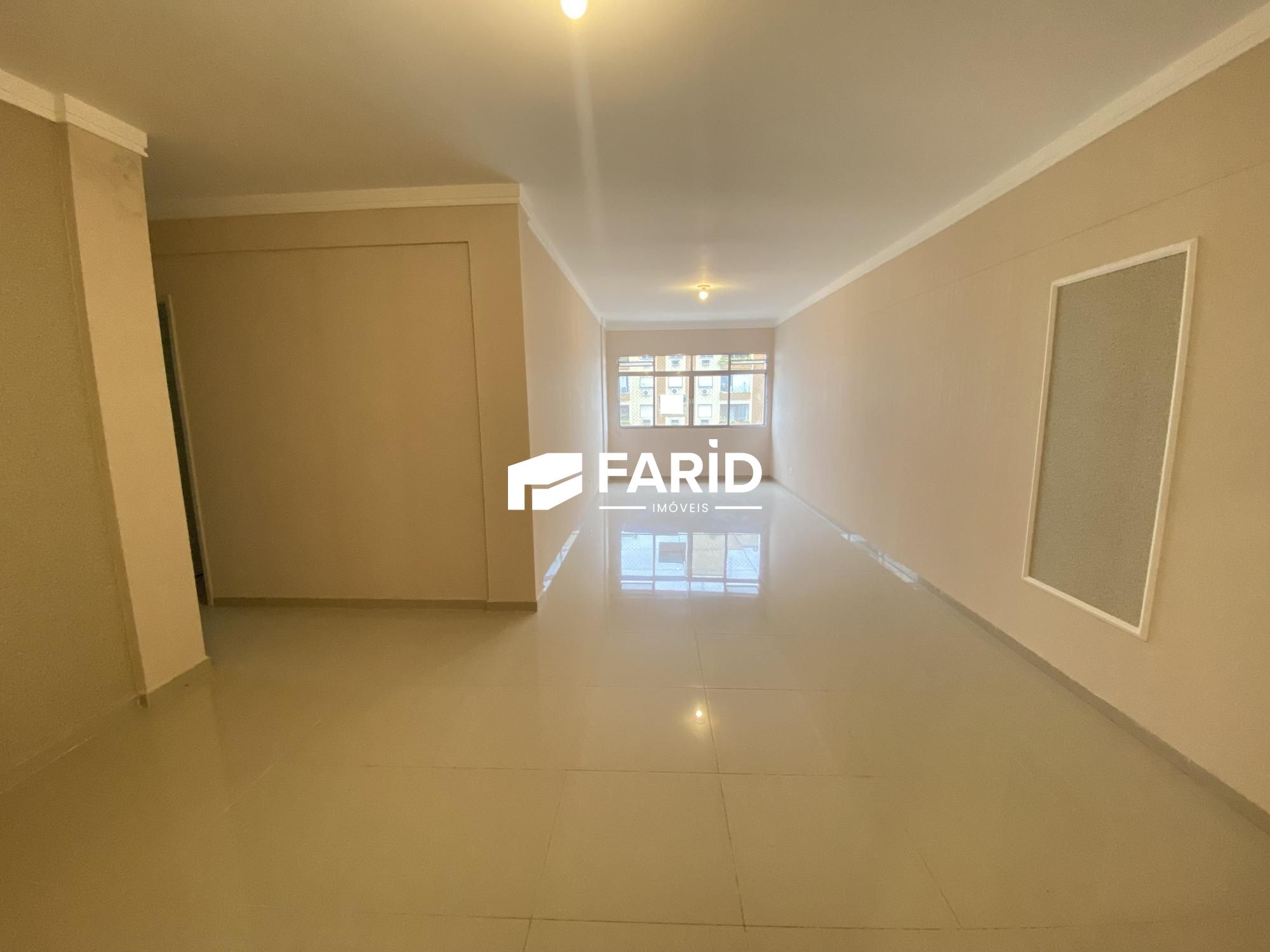 Apartamento à venda com 3 quartos, 151m² - Foto 2