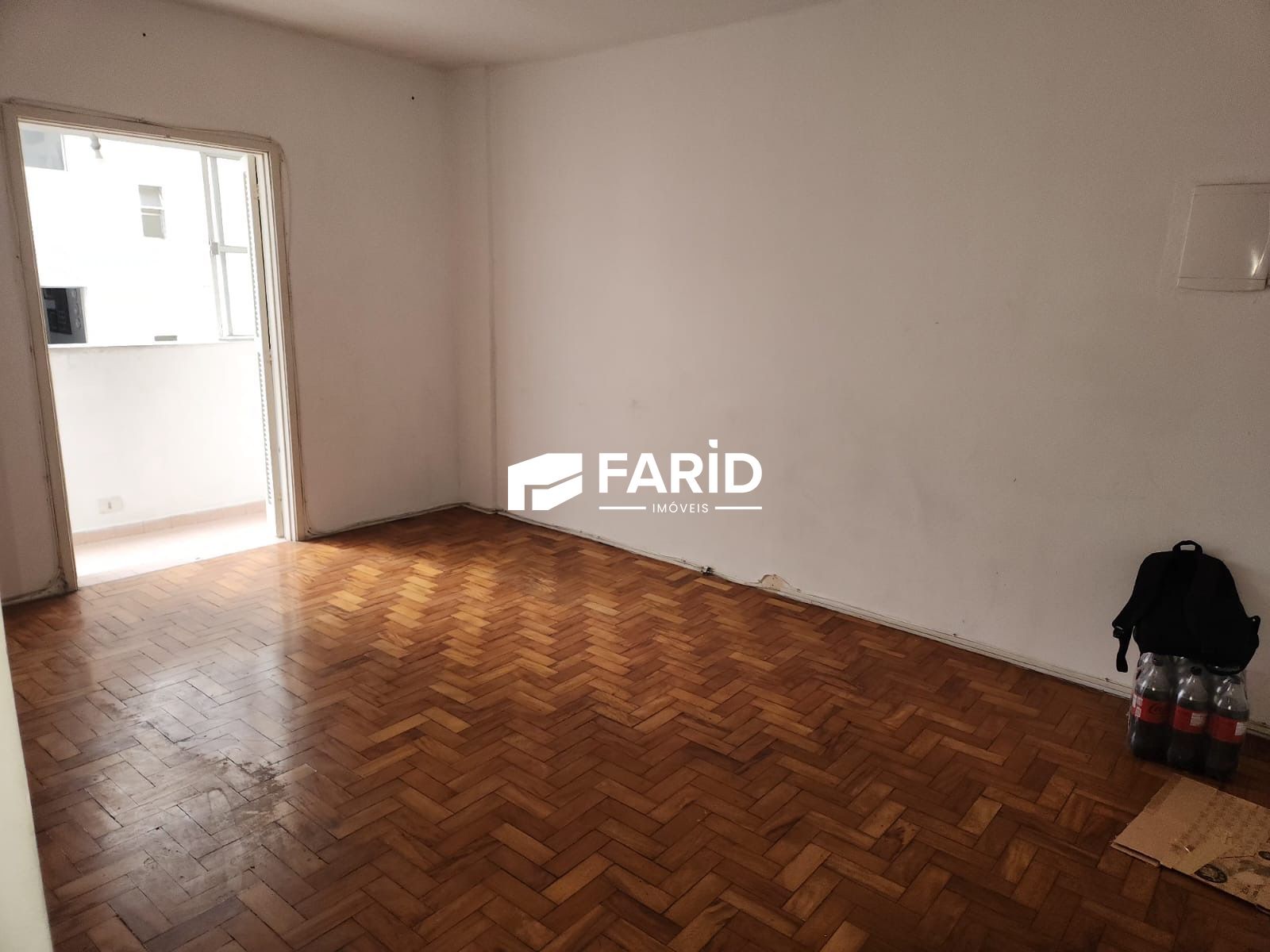 Apartamento à venda com 2 quartos, 70m² - Foto 11