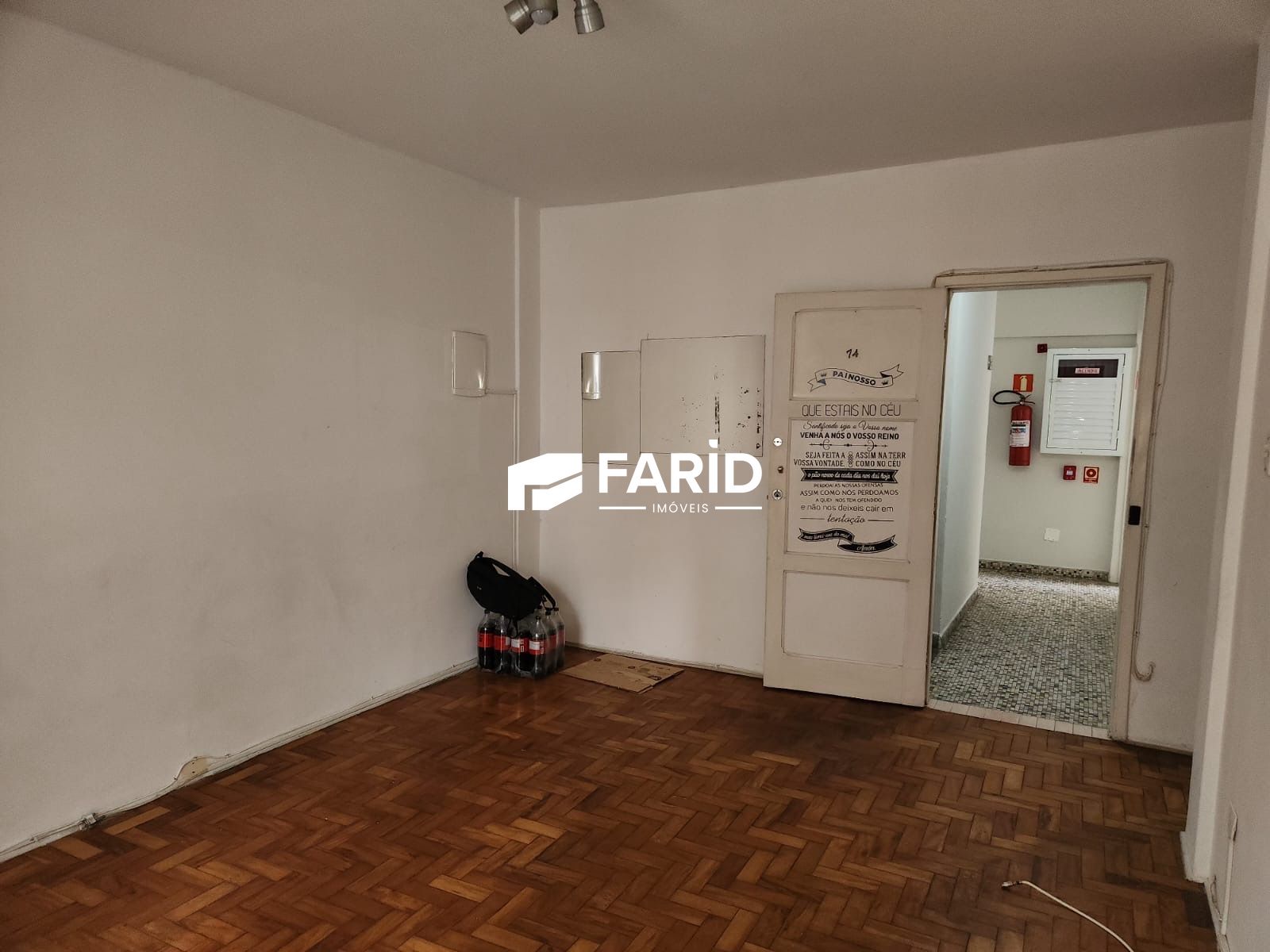 Apartamento à venda com 2 quartos, 70m² - Foto 12