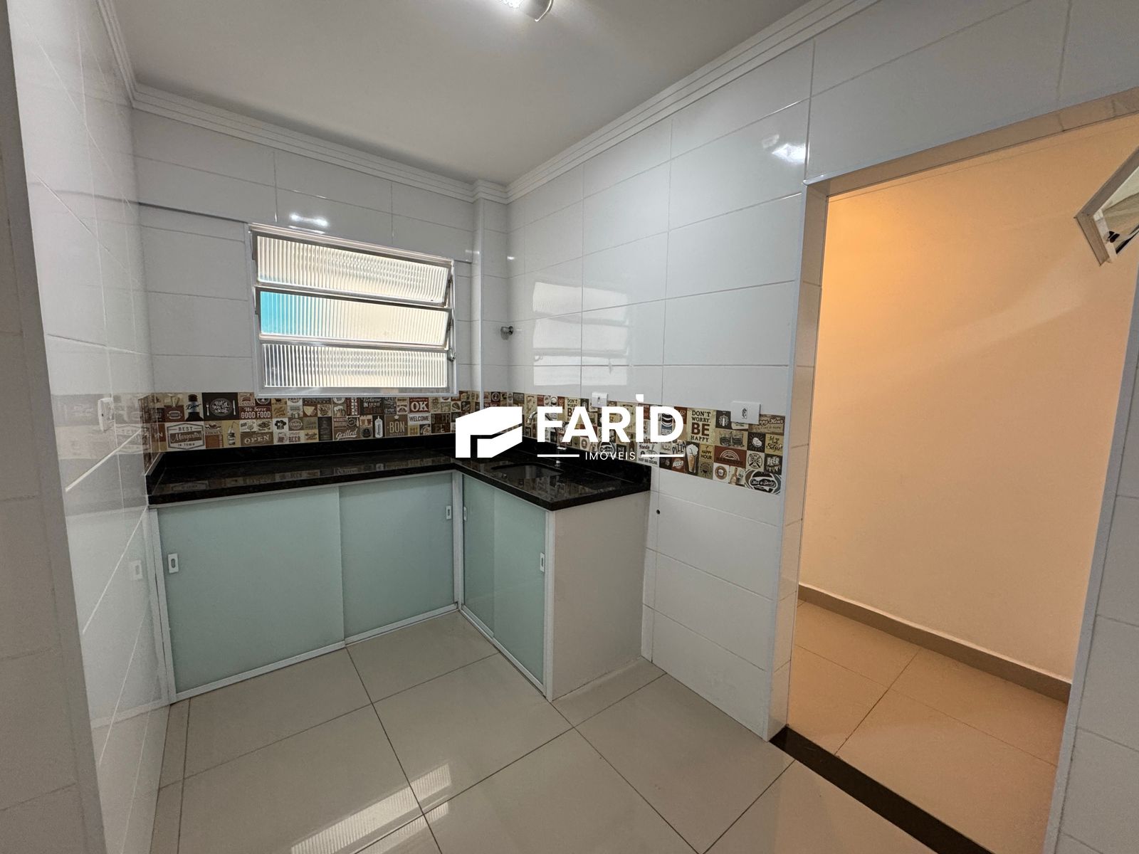 Apartamento para alugar com 2 quartos, 95m² - Foto 7