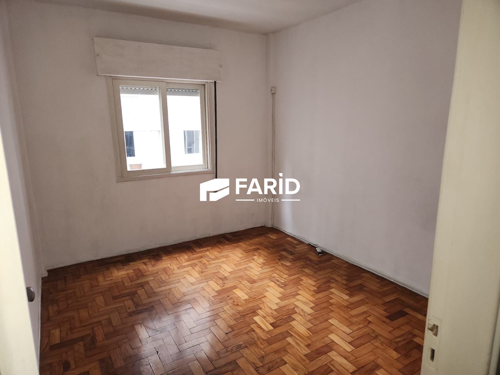 Apartamento à venda com 2 quartos, 70m² - Foto 1