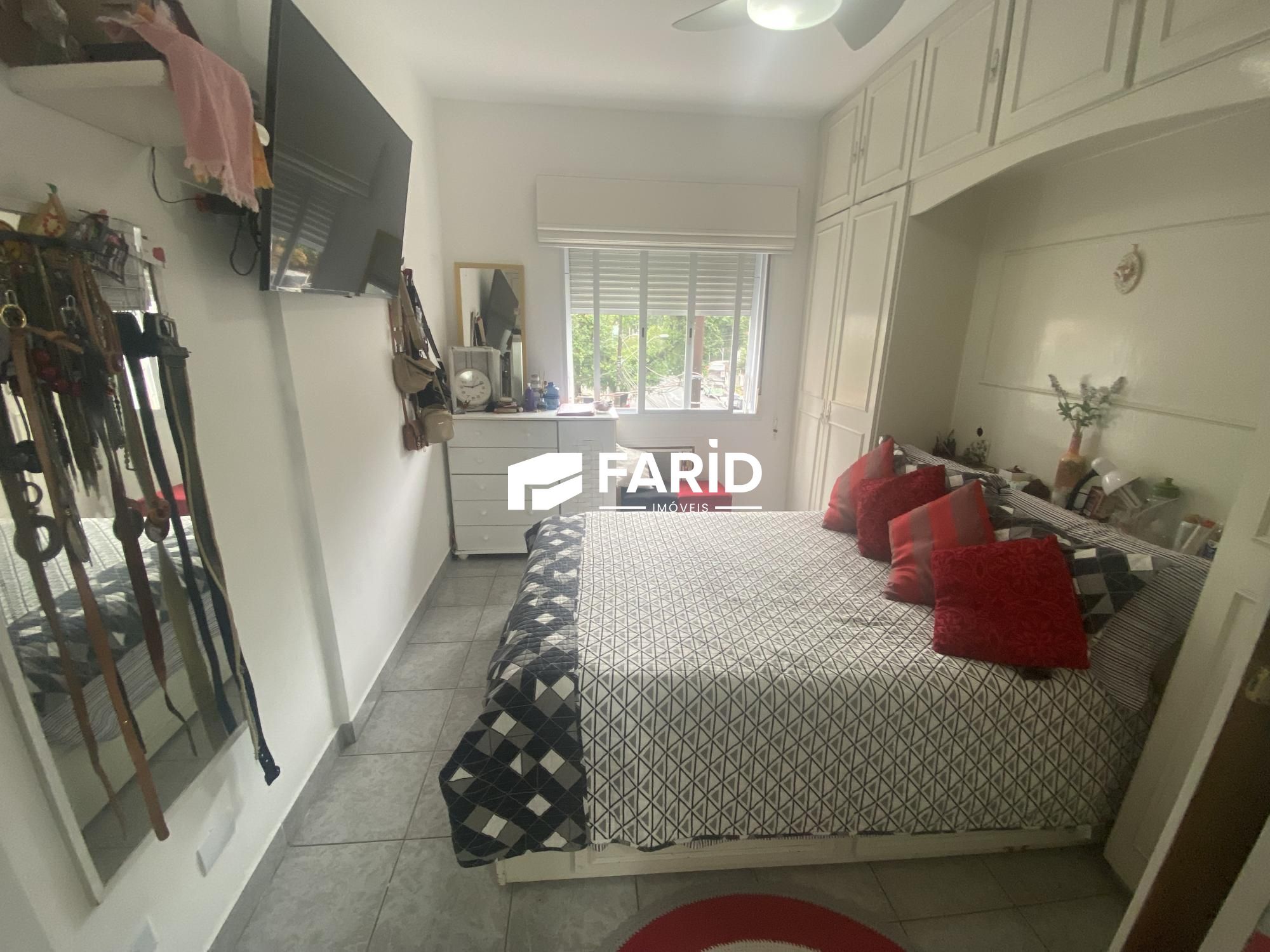 Apartamento à venda com 2 quartos, 82m² - Foto 3