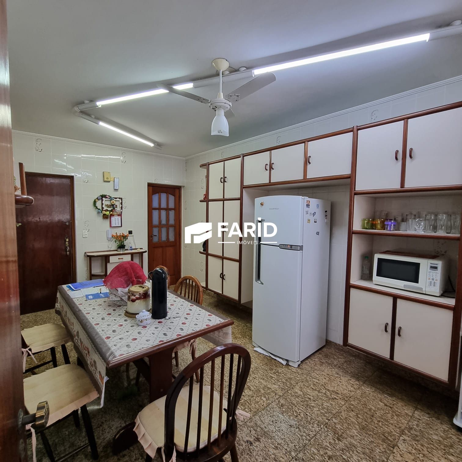 Apartamento à venda com 3 quartos, 150m² - Foto 18