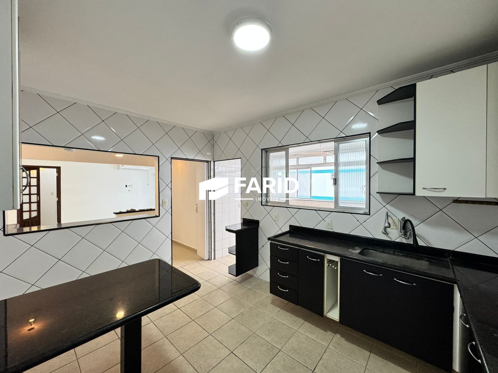 Apartamento à venda com 2 quartos, 110m² - Foto 3