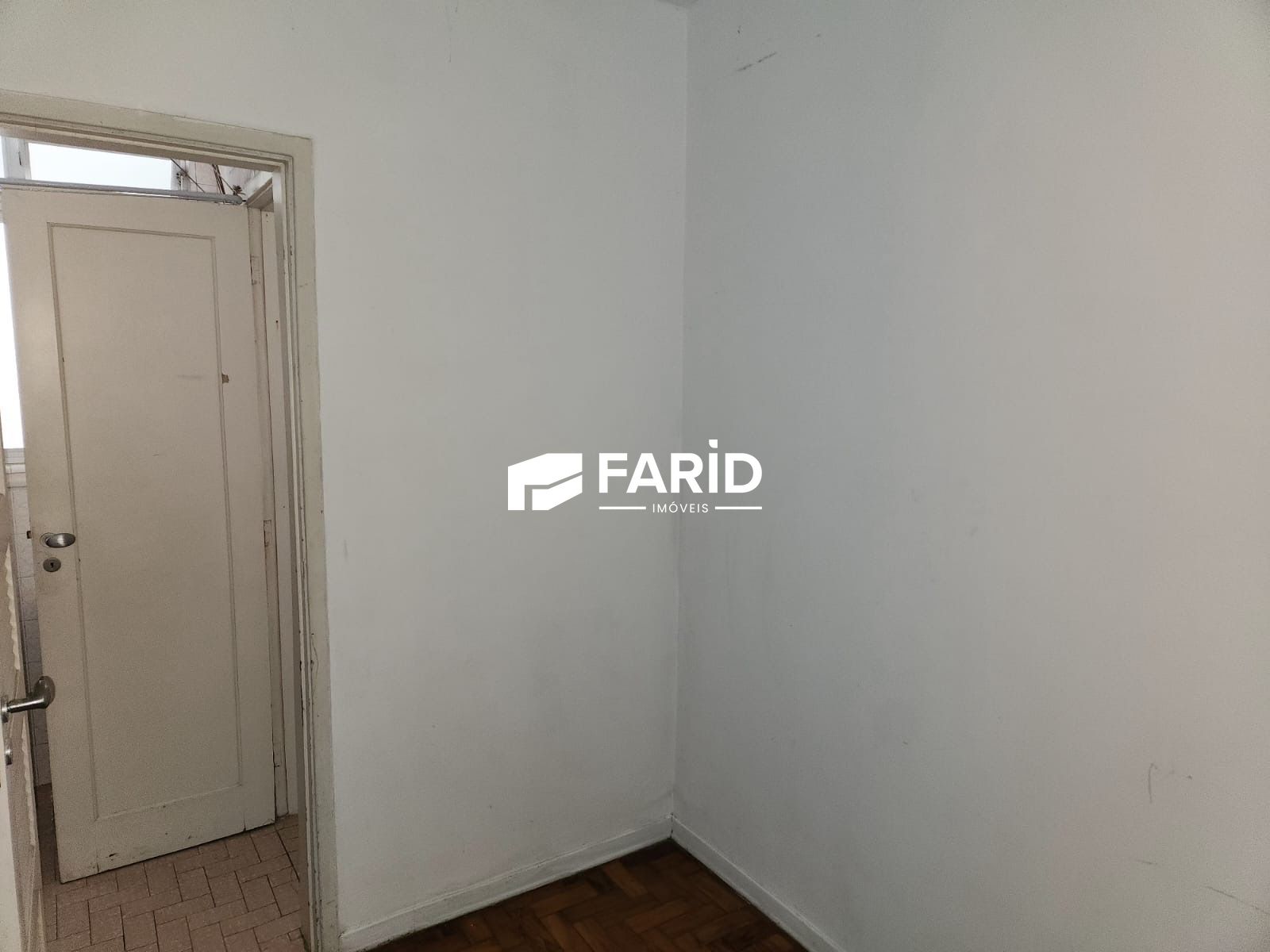 Apartamento à venda com 2 quartos, 70m² - Foto 25