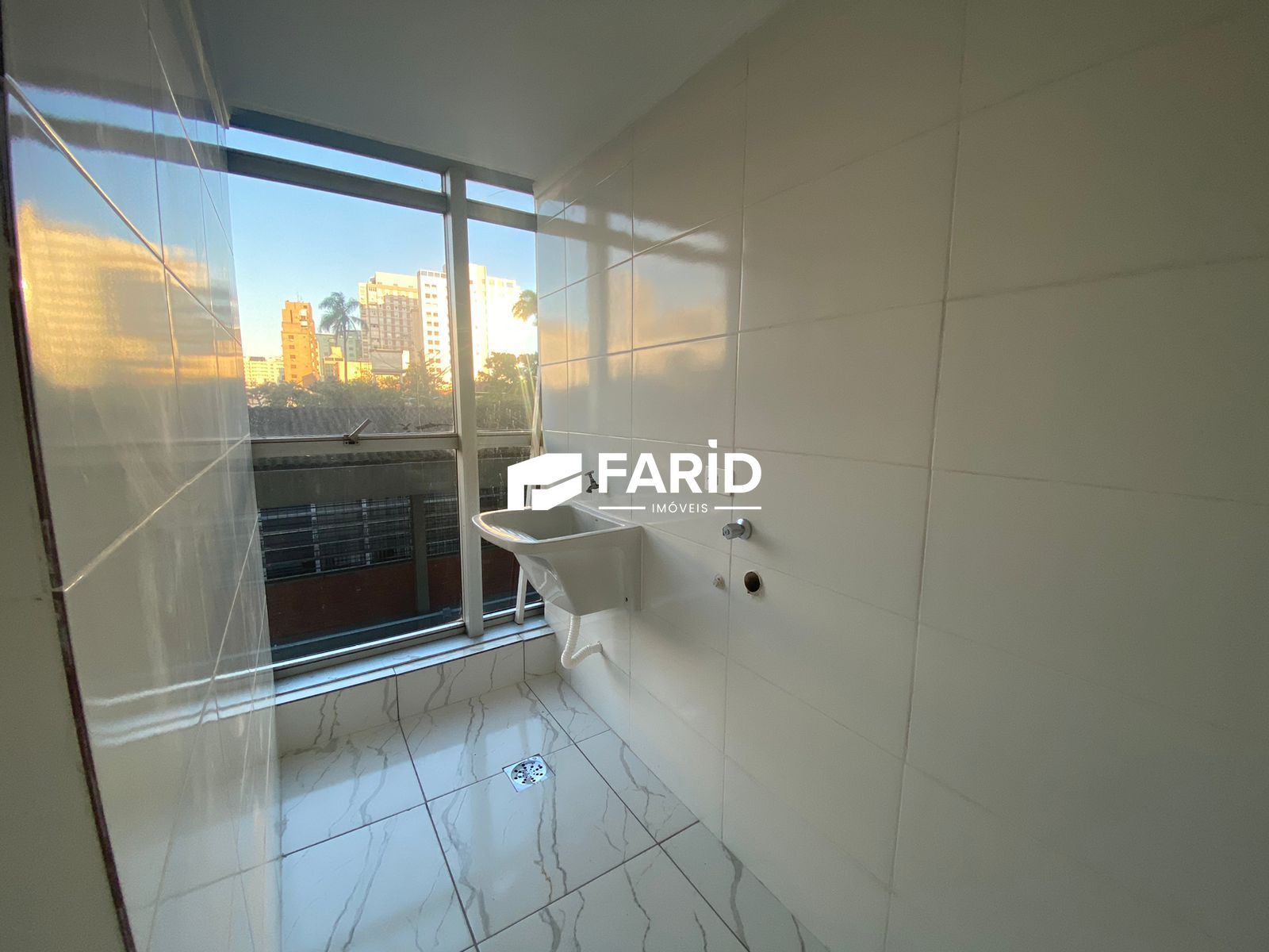 Apartamento à venda com 2 quartos, 61m² - Foto 9