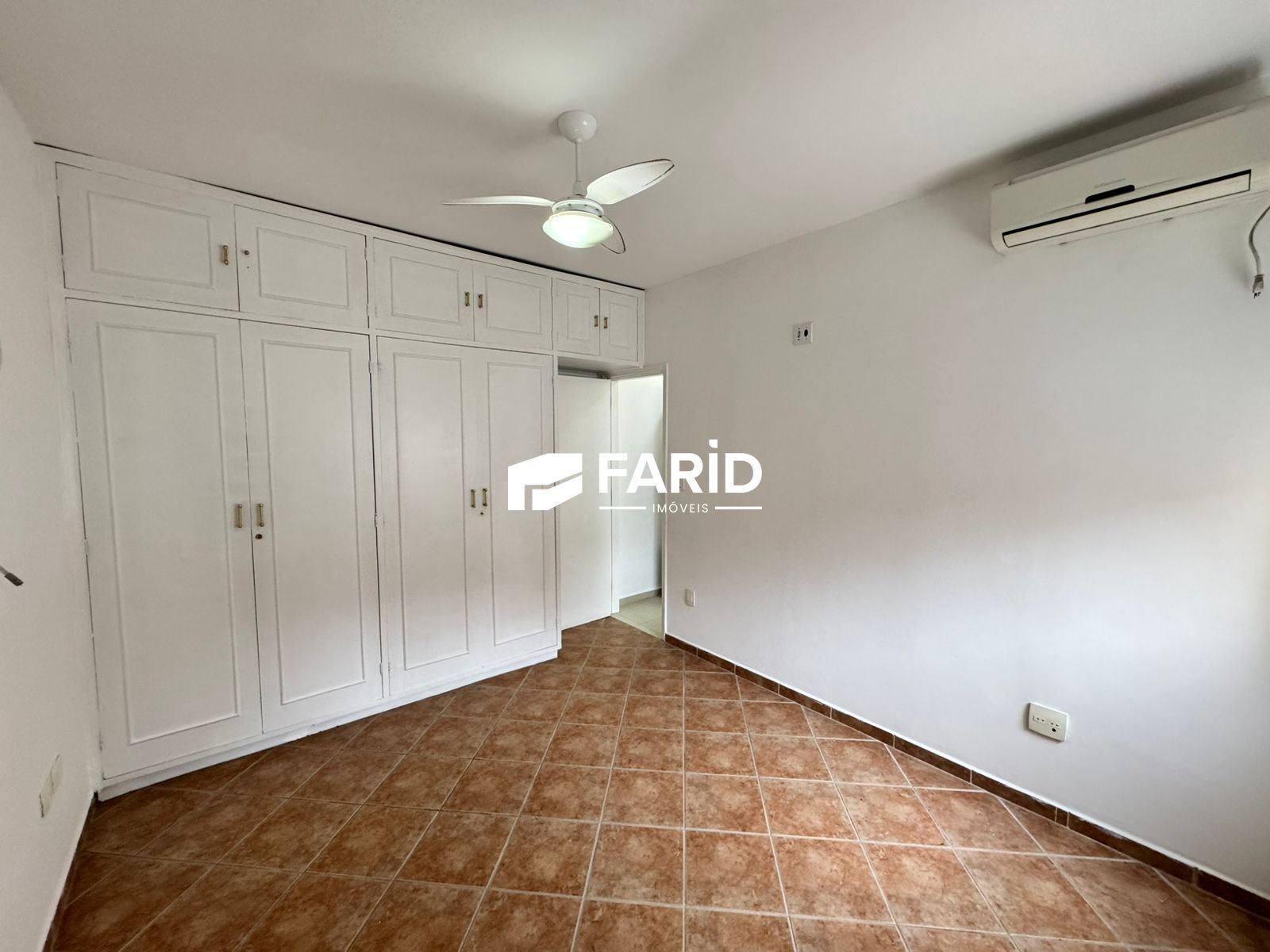 Apartamento à venda com 2 quartos, 110m² - Foto 12