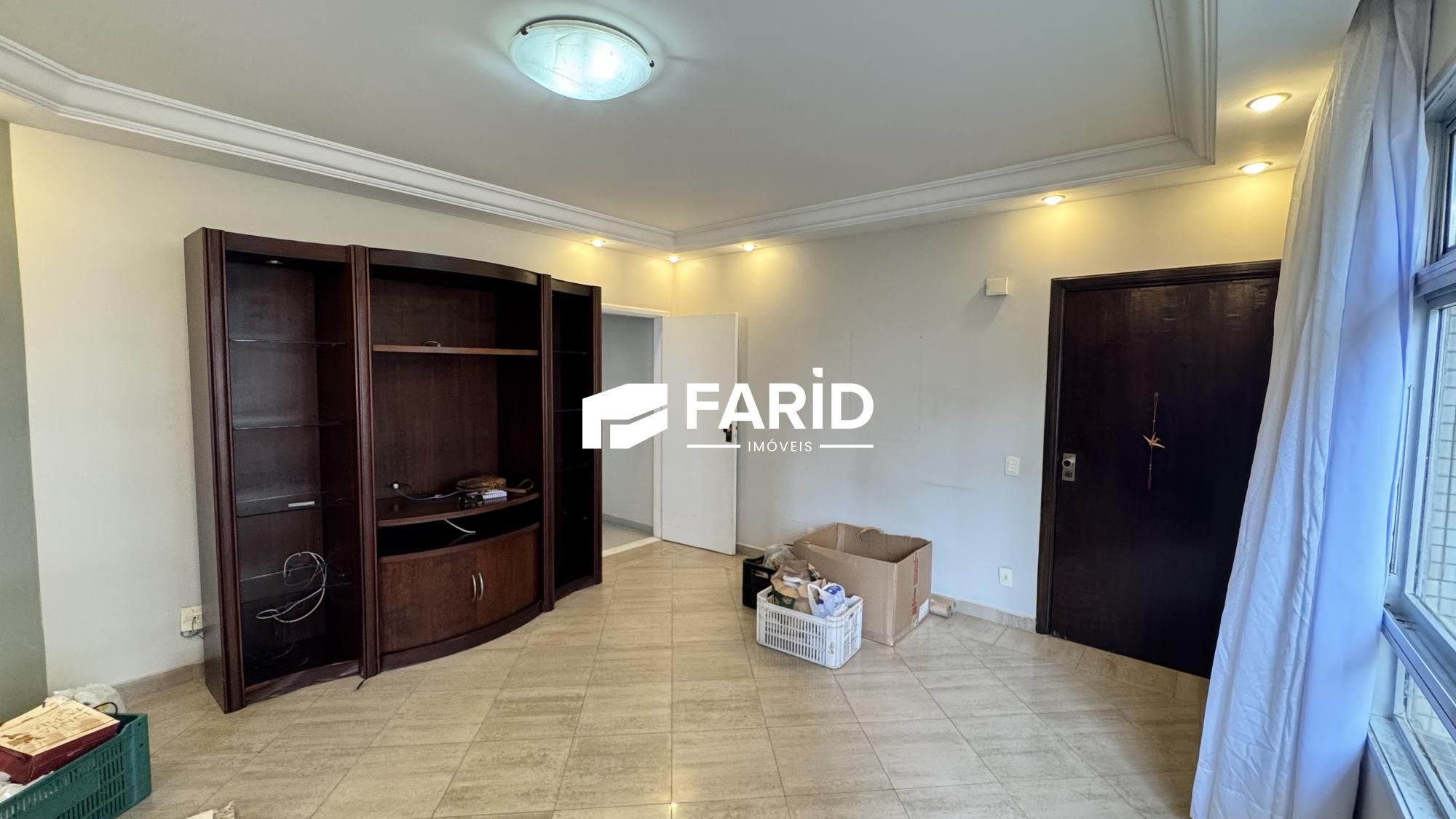 Apartamento para alugar com 3 quartos, 131m² - Foto 4