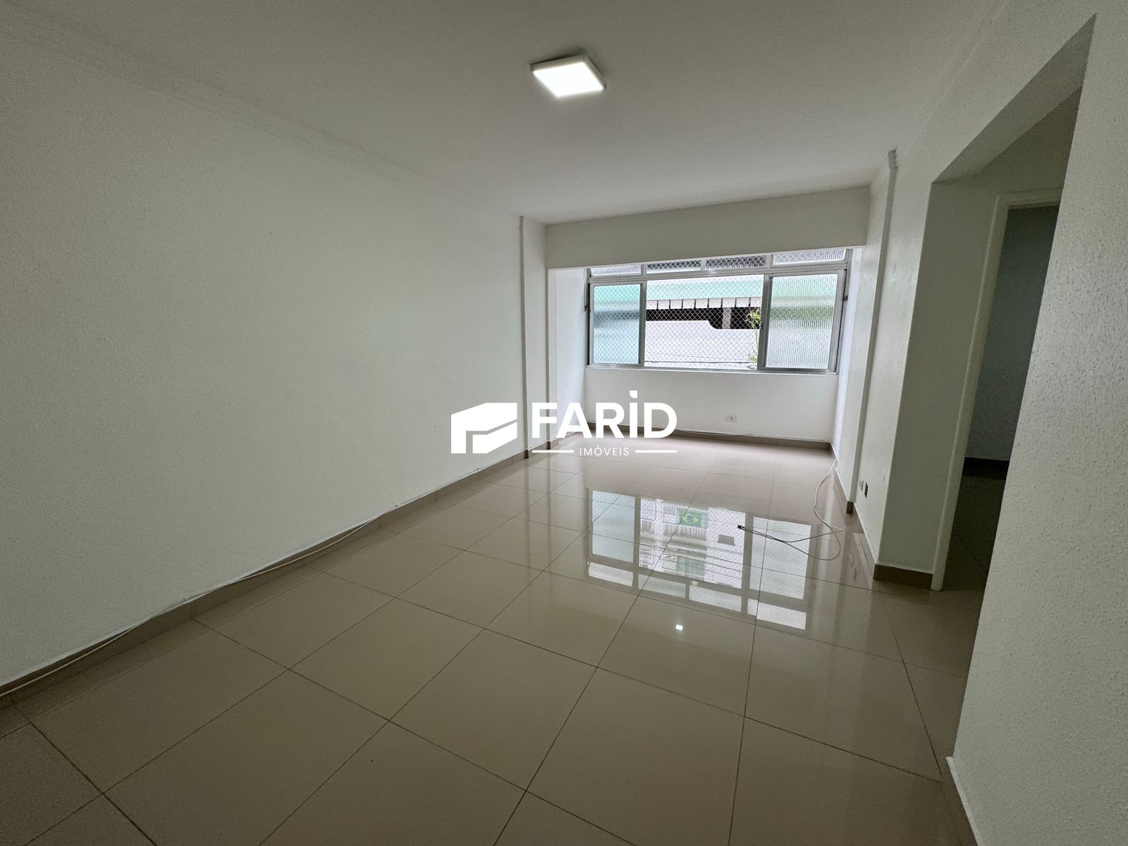 Apartamento para alugar com 2 quartos, 95m² - Foto 2