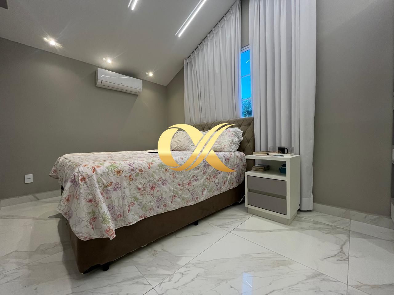 Casa à venda com 2 quartos, 210m² - Foto 13