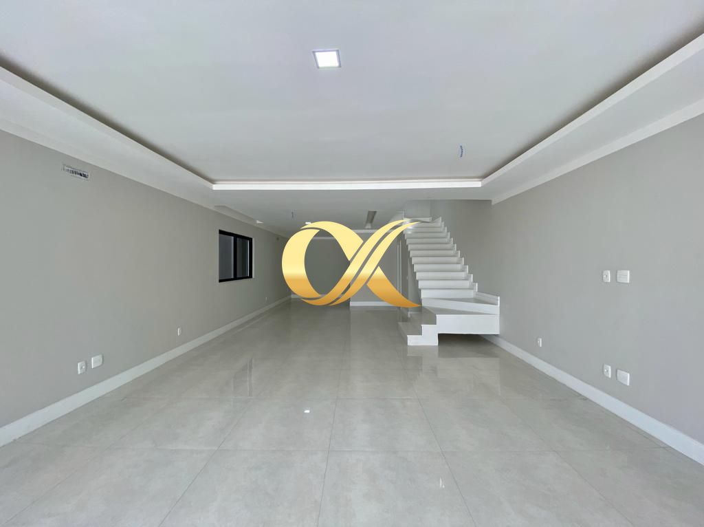 Casa de Condomínio de 4 quartos, 350m² no bairro Barra da Tijuca, em Rio de Janeiro | Eu Corretor