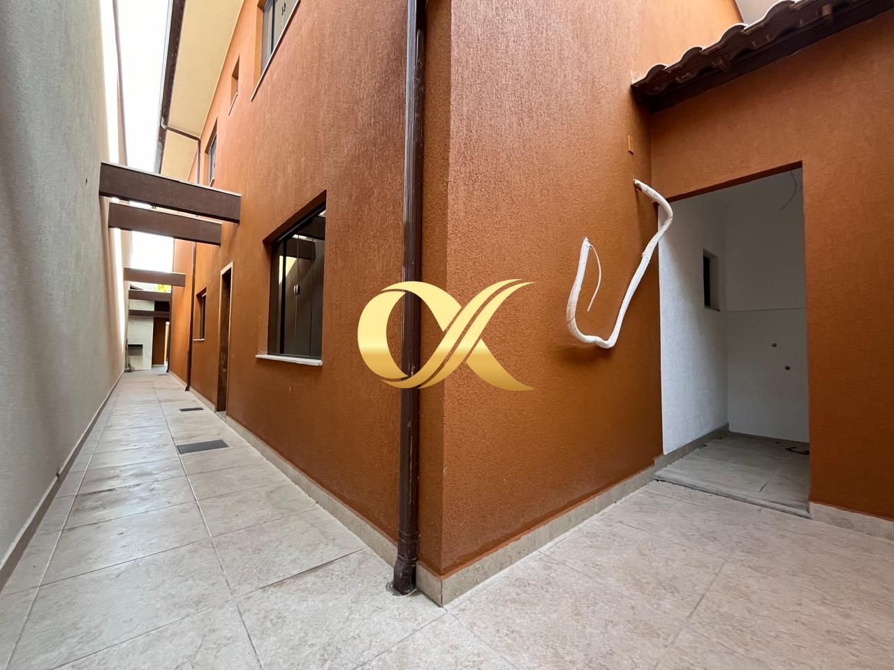 Casa à venda com 4 quartos, 163m² - Foto 4