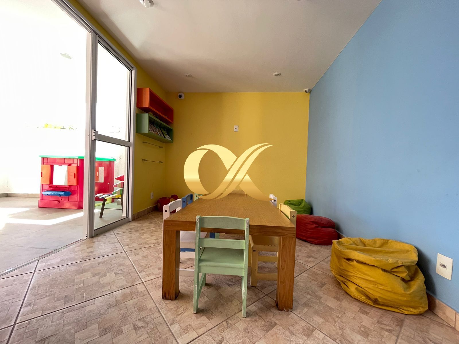 Apartamento à venda com 2 quartos, 75m² - Foto 14