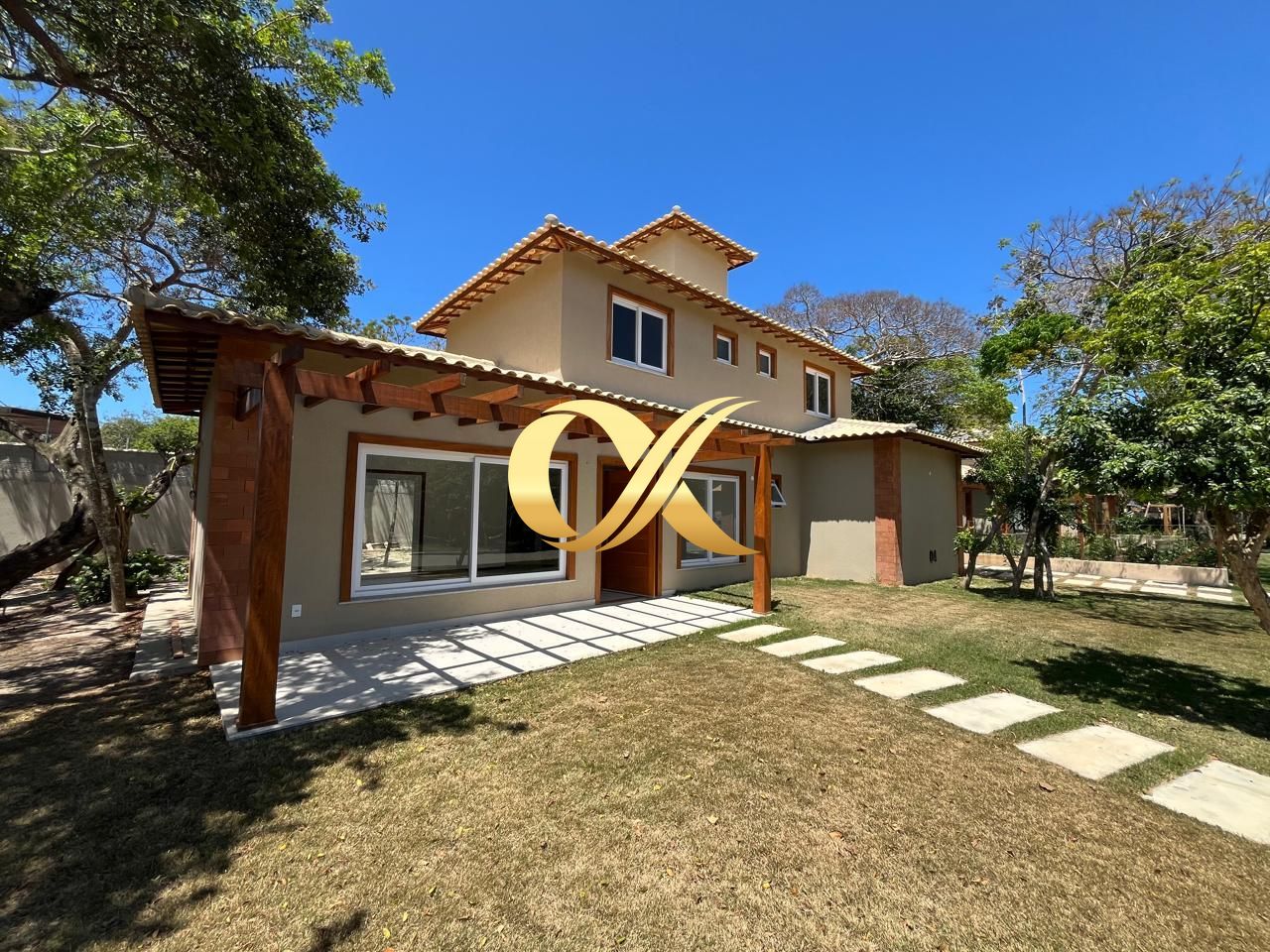 Casa à venda com 4 quartos, 611m² - Foto 1