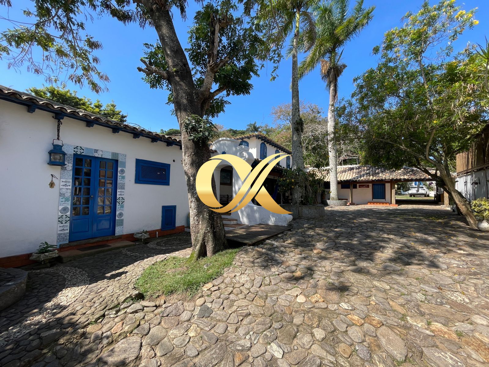 Casa de 5 quartos, 422m² no bairro Village de Búzios, em Armação dos Búzios | Eu Corretor