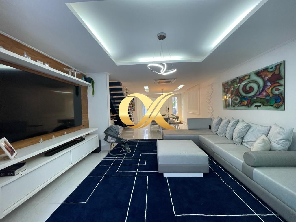 Casa de Condomínio de 5 quartos, 370m² no bairro Recreio dos Bandeirantes, em Rio de Janeiro | Eu Corretor