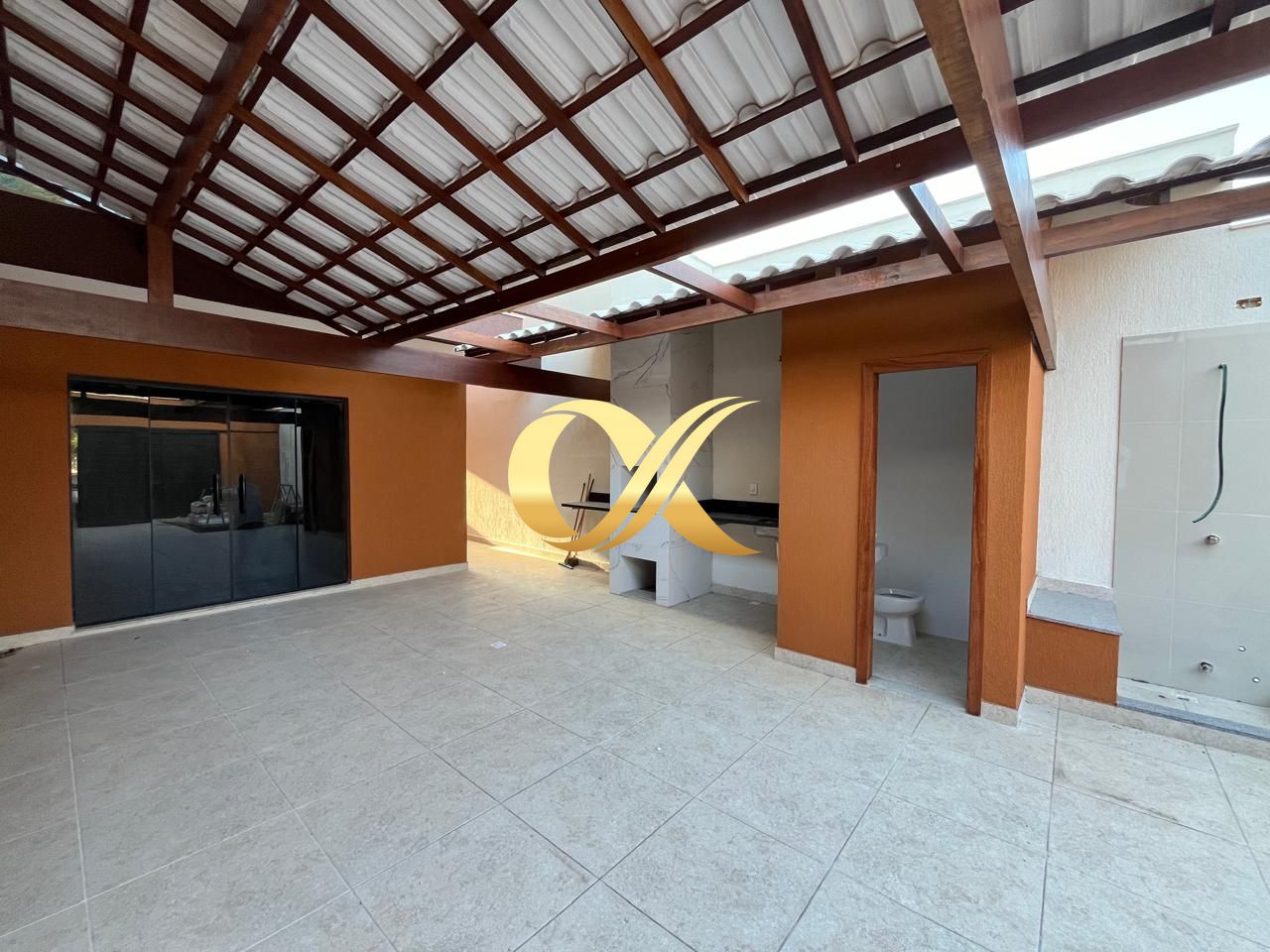 Casa à venda com 4 quartos, 163m² - Foto 3