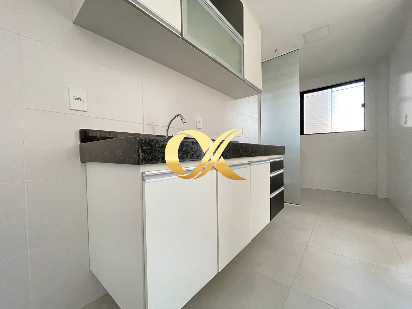 Apartamento à venda com 2 quartos, 65m² - Foto 11