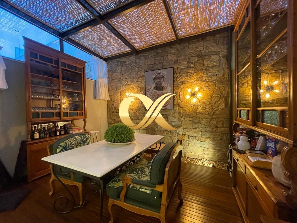 Casa de Condomínio de 5 quartos, 350m² no bairro Barra da Tijuca, em Rio de Janeiro | Eu Corretor
