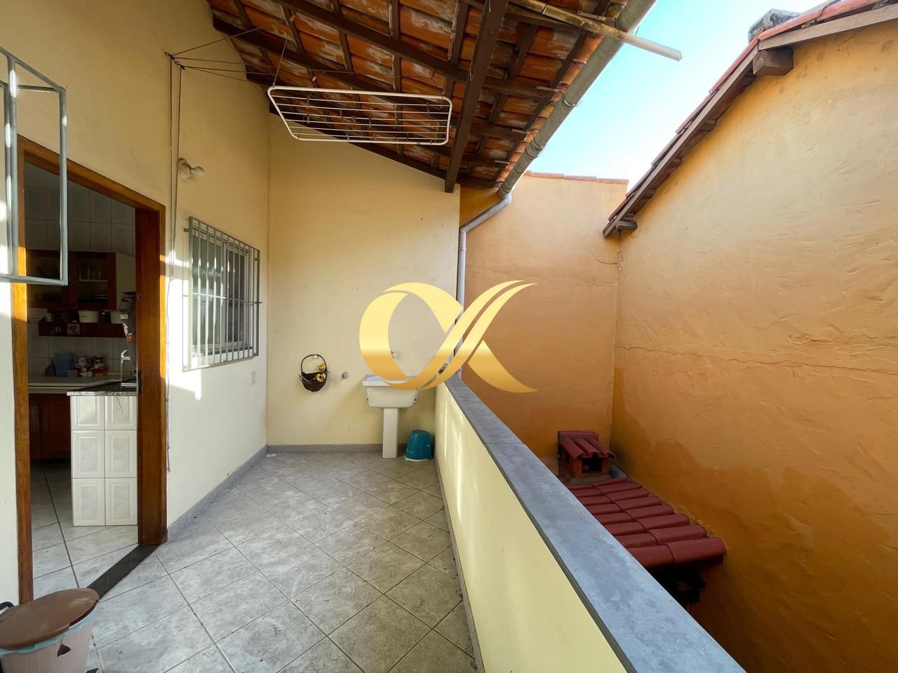 Casa à venda com 4 quartos, 80m² - Foto 27