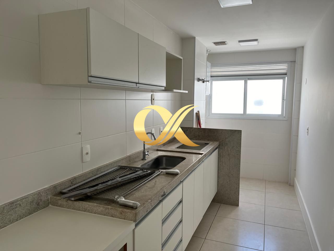 Apartamento à venda com 4 quartos, 180m² - Foto 4