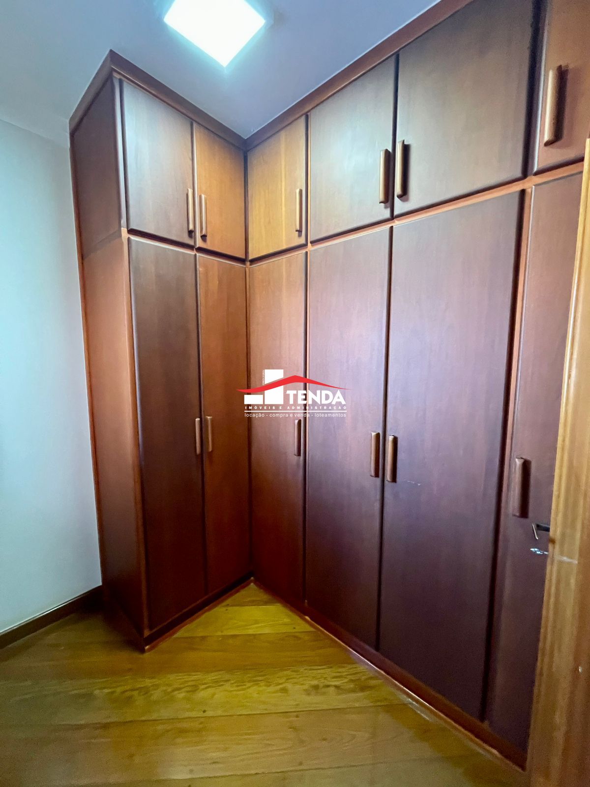 Casa para alugar com 5 quartos, 439m² - Foto 33
