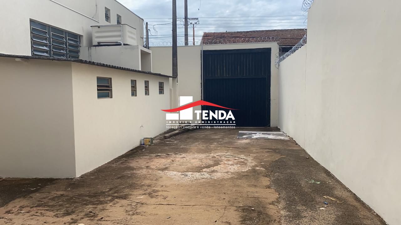 Depósito-Galpão-Armazém para alugar com 2 quartos, 600m² - Foto 11