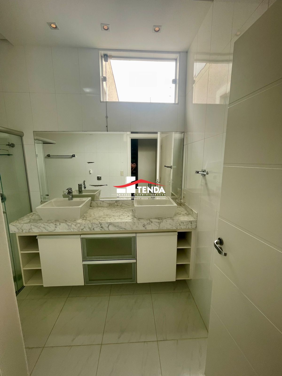 Casa para alugar com 3 quartos, 214m² - Foto 18