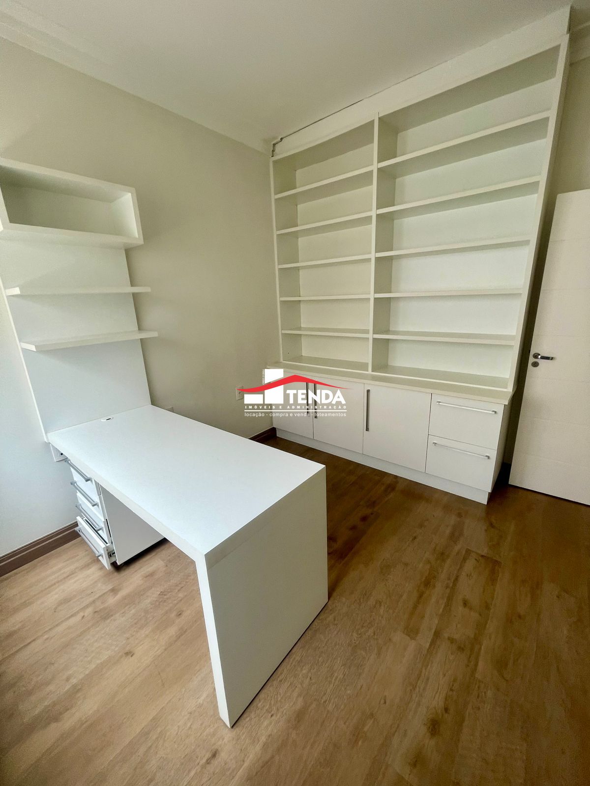 Casa para alugar com 3 quartos, 214m² - Foto 29