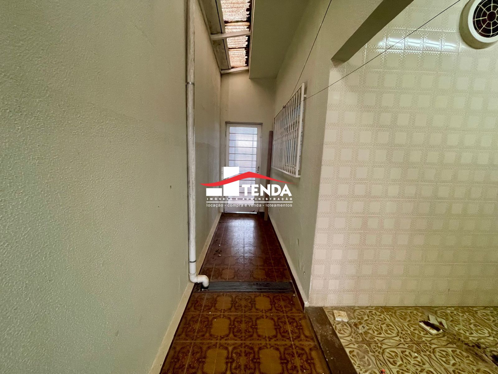 Casa para alugar com 3 quartos, 185m² - Foto 12
