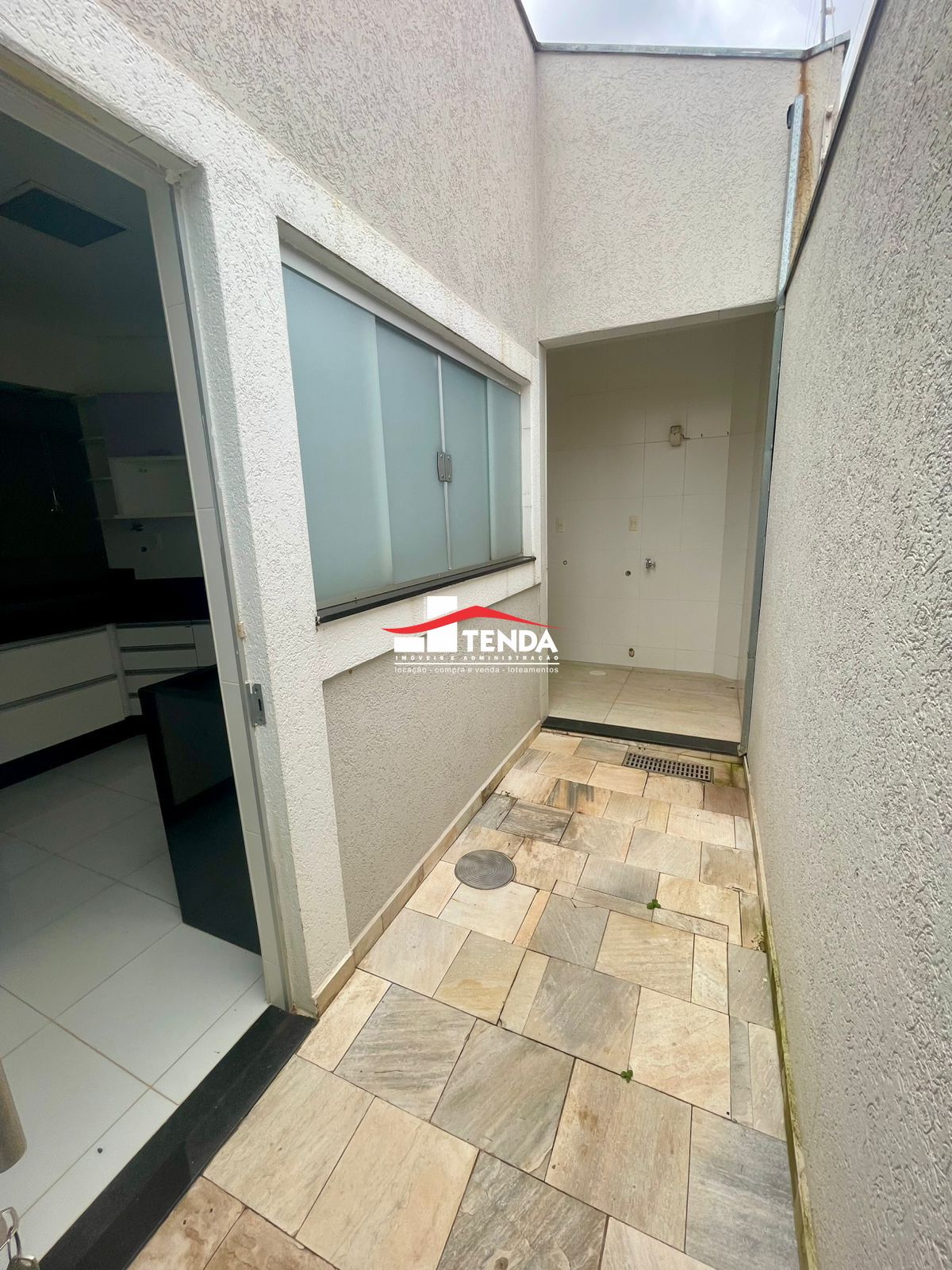 Casa para alugar com 3 quartos, 214m² - Foto 10