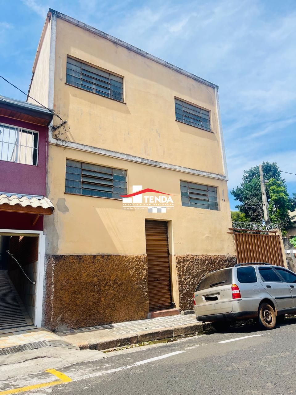 Galpão / Depósito / Armazém de 1 quarto, 609m² no bairro Centro, em Franca | Eu Corretor