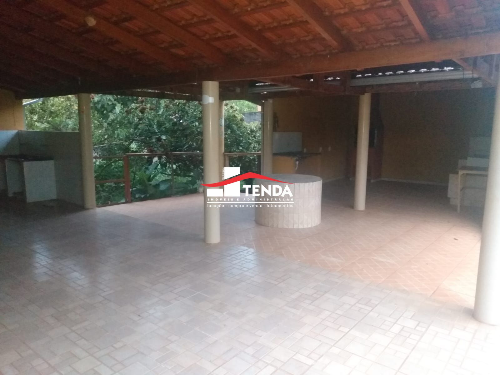 Casa à venda com 3 quartos, 239m² - Foto 3