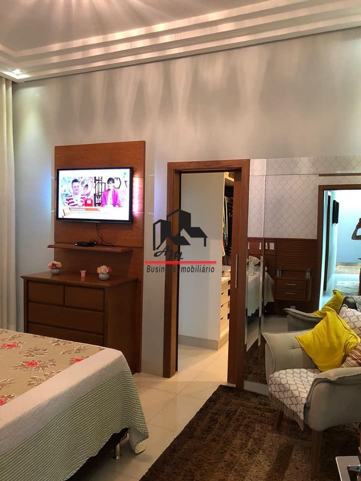 Casa de Condomínio com 5 quartos à venda, 360m² — foto 3 de 17