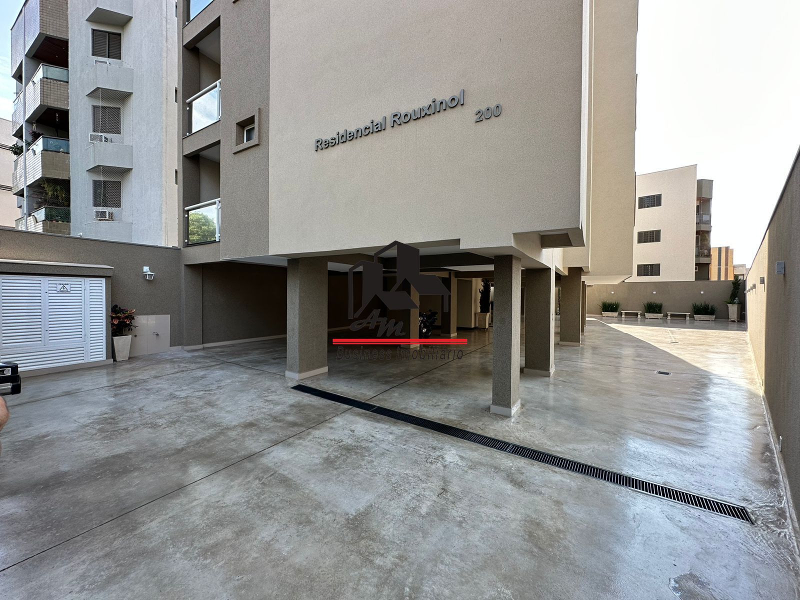 Apartamento com 2 quartos à venda, 100m² — foto 2 de 17
