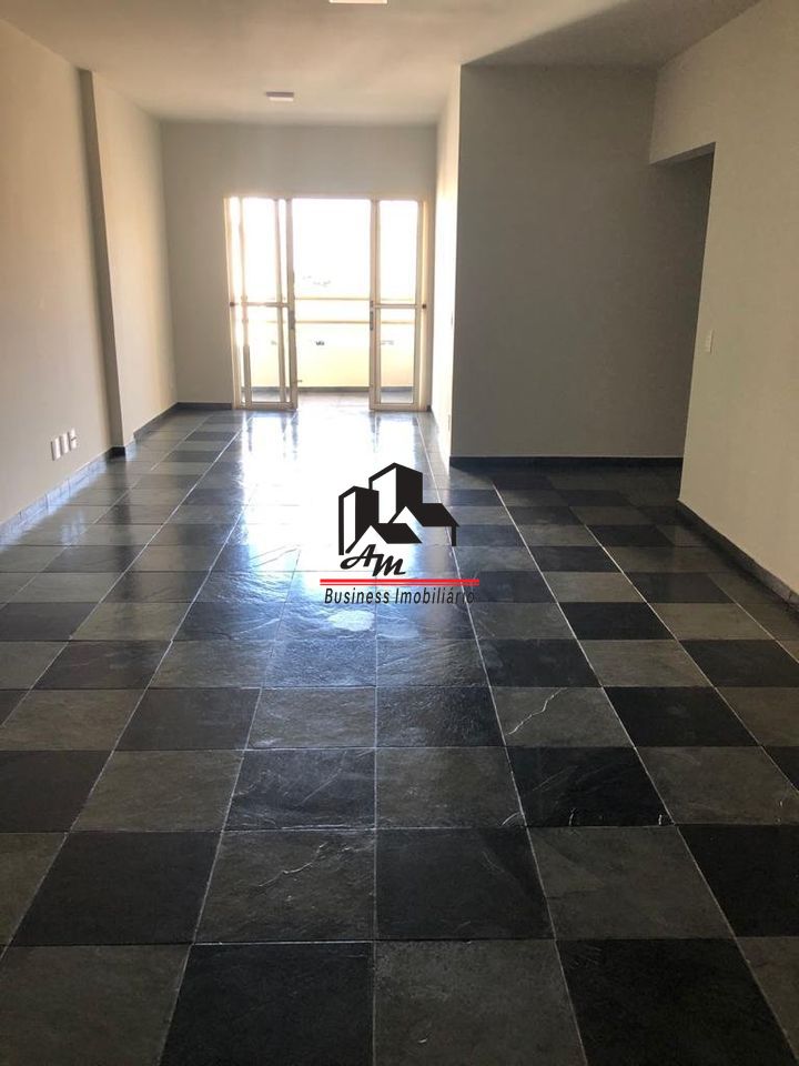 Apartamento com 3 quartos à venda, 115m² — foto 2 de 13