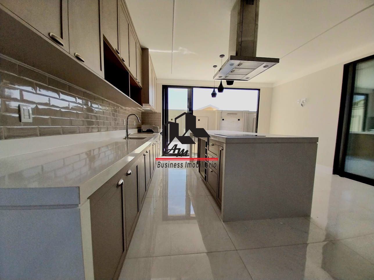 Casa de Condomínio com 4 quartos à venda, 380m² — foto 19 de 26
