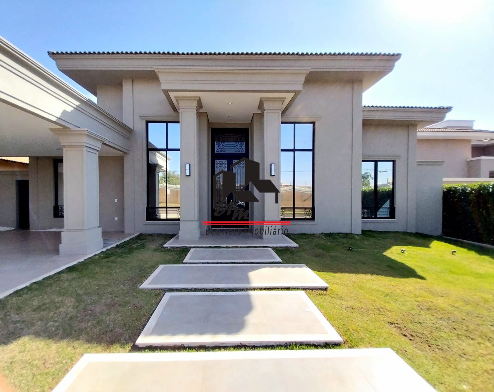 Casa de Condomínio com 4 quartos à venda, 380m² — foto 1 de 26