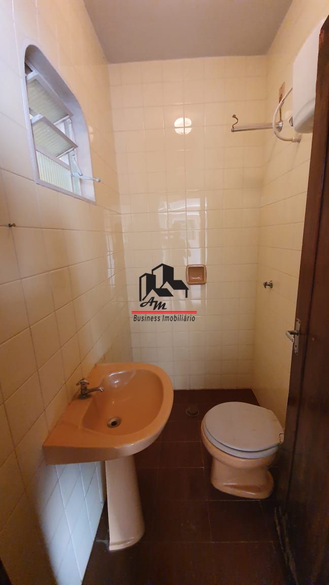 Casa com 3 quartos à venda, 224m² — foto 24 de 25