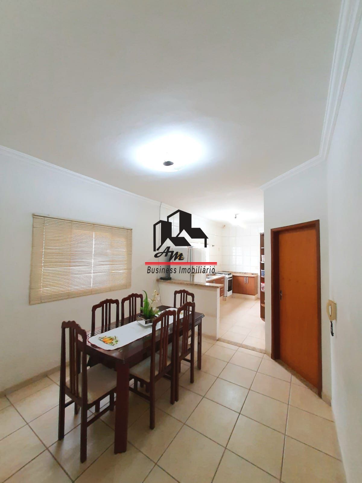 Casa com 3 quartos à venda, 150m² — foto 1 de 22