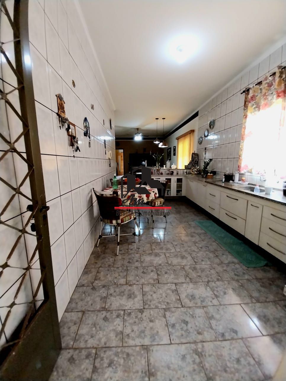 Casa com 3 quartos à venda, 267m² — foto 19 de 33
