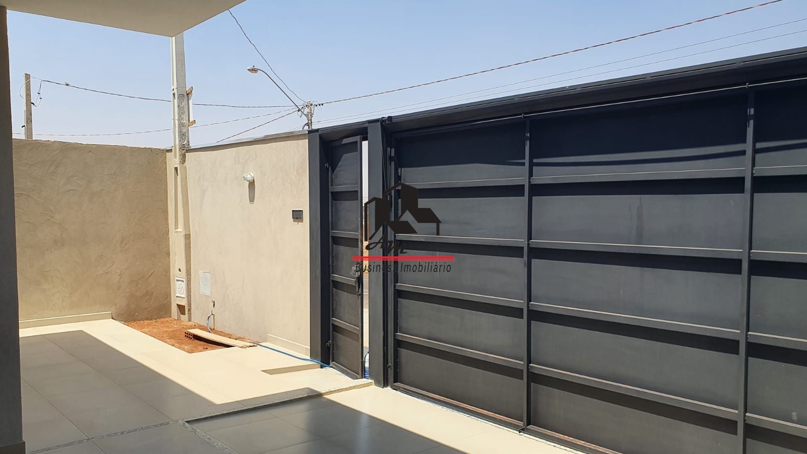 Casa com 2 quartos à venda, 88m² — foto 2 de 16