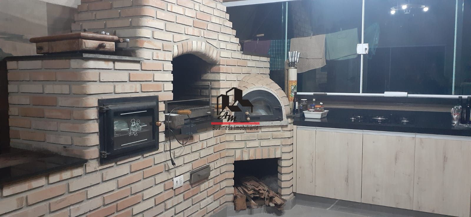 Casa de Condomínio com 2 quartos à venda, 300m² — foto 2 de 8