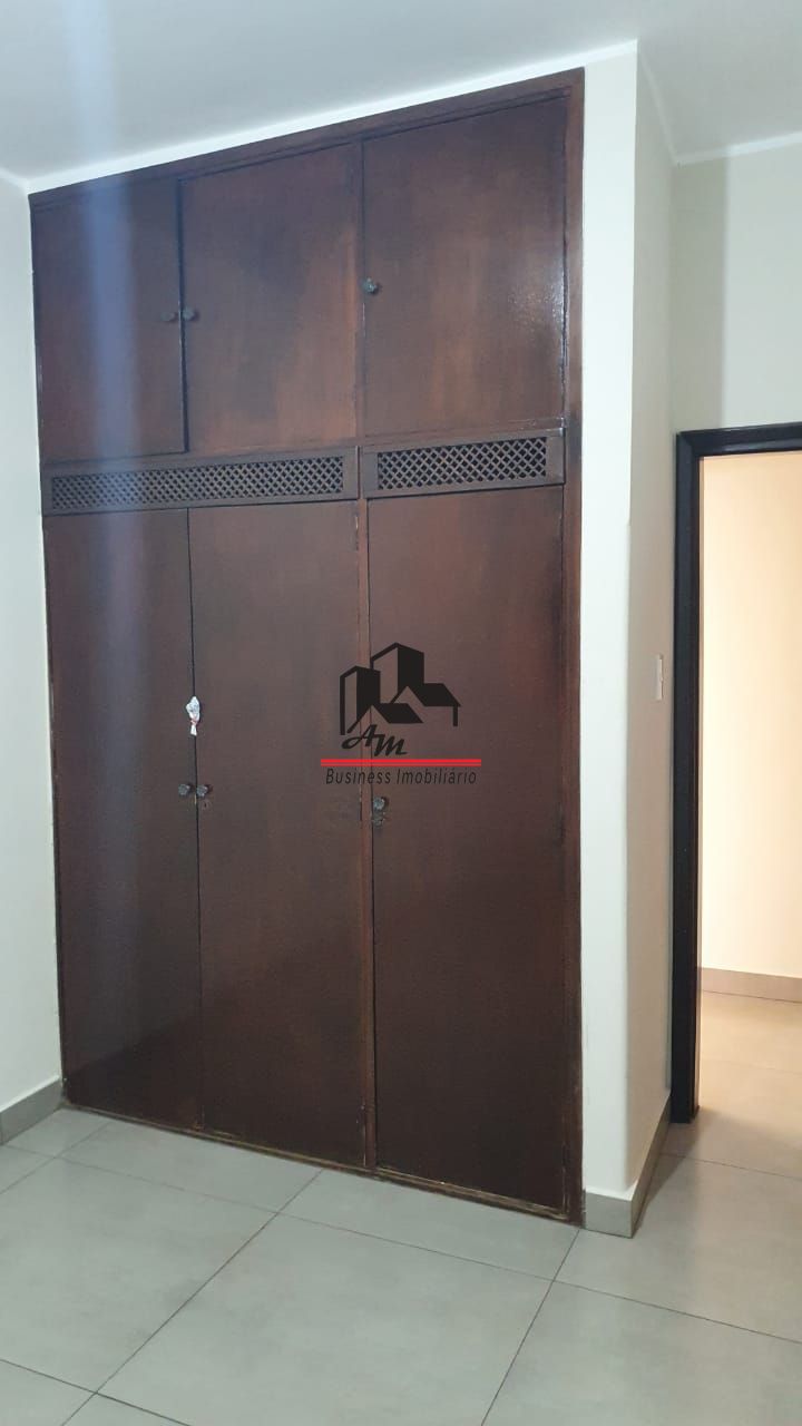 Loja / Salão / Ponto Comercial com 2 quartos à venda, 250m² — foto 14 de 26