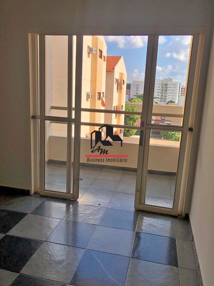 Apartamento com 3 quartos à venda, 115m² — foto 1 de 13