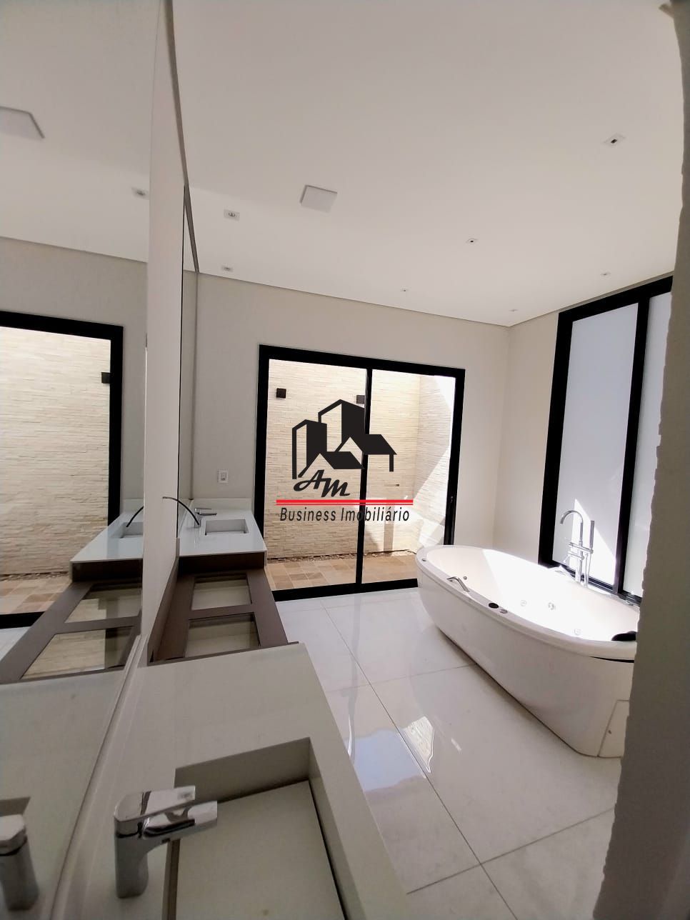 Casa de Condomínio com 4 quartos à venda, 380m² — foto 11 de 26