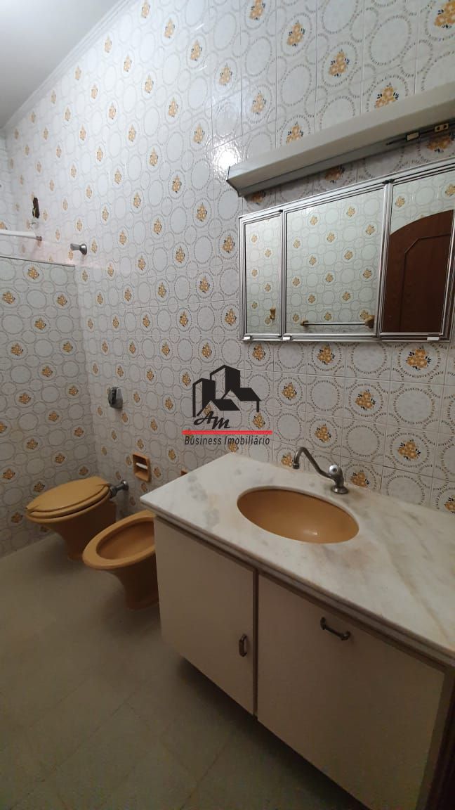 Casa com 3 quartos à venda, 224m² — foto 9 de 25