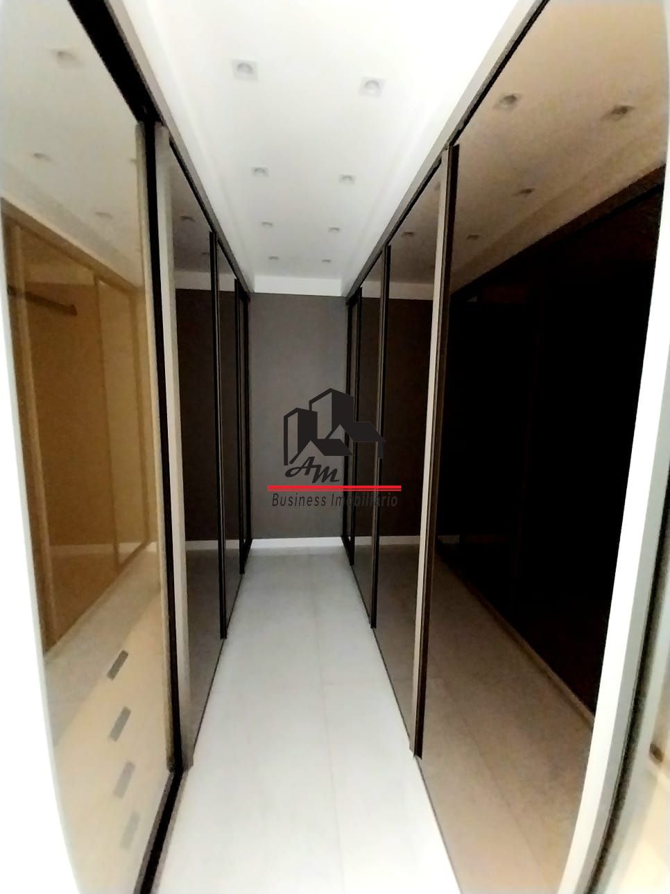 Casa de Condomínio com 4 quartos à venda, 380m² — foto 16 de 26
