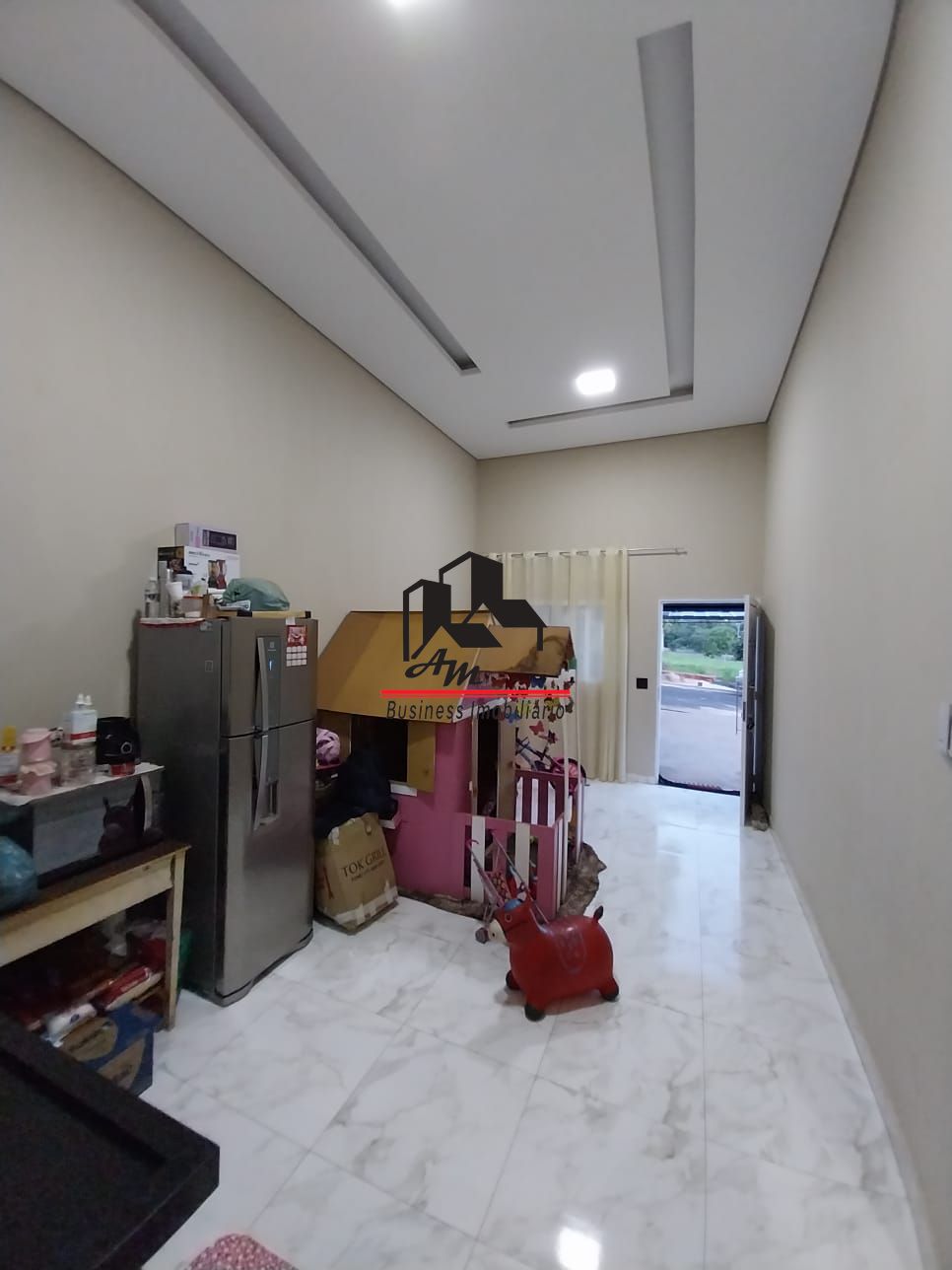 Casa com 3 quartos à venda, 100m² — foto 2 de 22